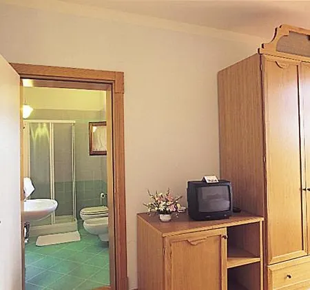Le Greti Hotel 3*